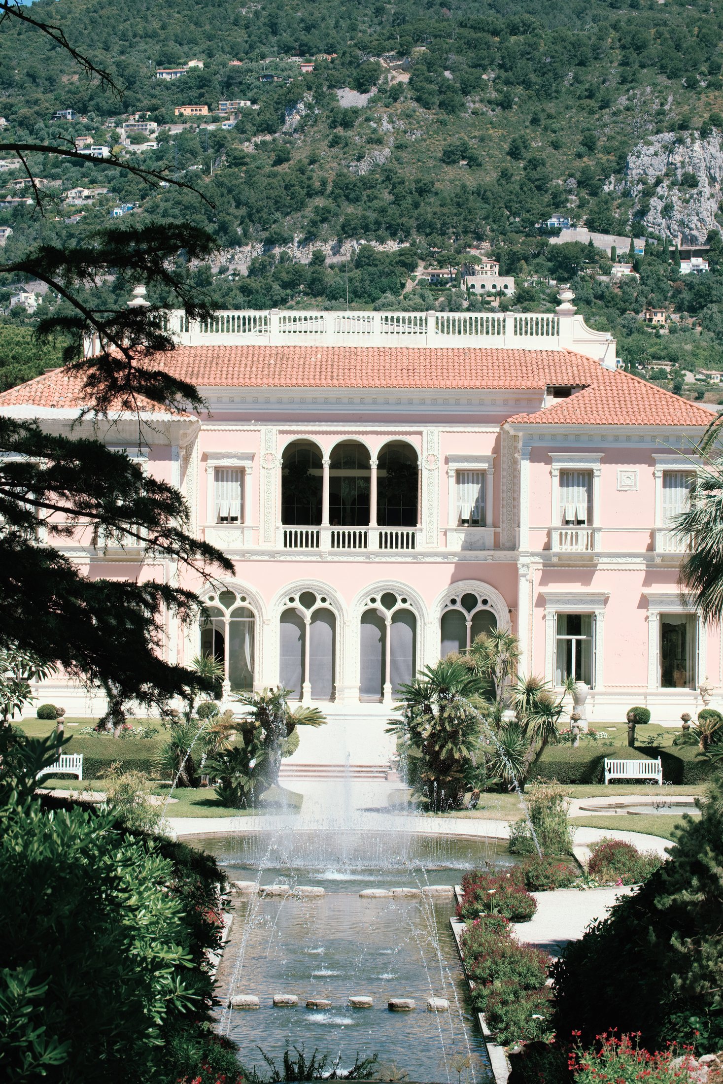 Vue sur la villa Rothschild