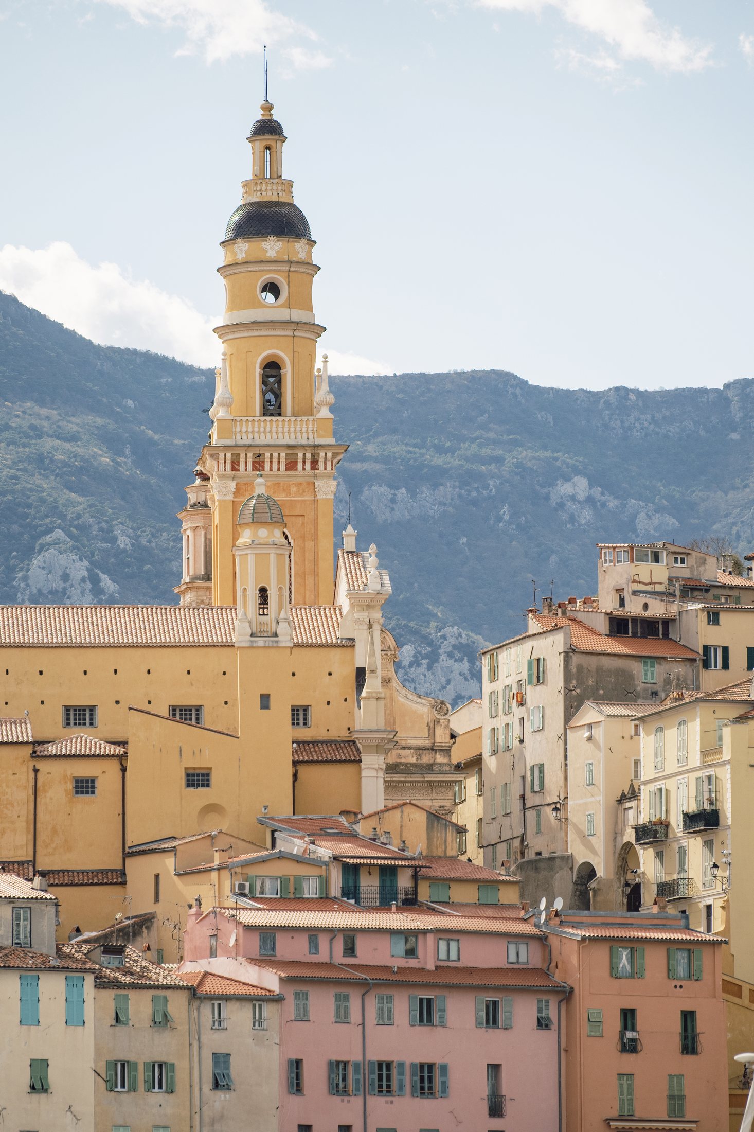 Paysage de la ville portuaire de Menton